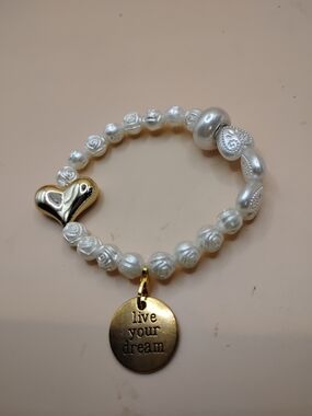 Pearl & Gold Heart Charm Bracelet — Live Your Dream Accent